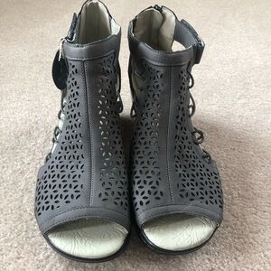 JBU Wedge Gray Vegan Perforated Back Zip Bootie Sandal Womens Size 8.5